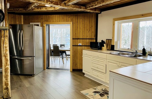 Madawaska Valley Cottage | Heavenly Family Cottage on 50 acres of Forest - Minutes from Town and Beach