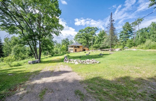 Madawaska Valley Cottage | Heavenly Family Cottage on 50 acres of Forest - Minutes from Town and Beach