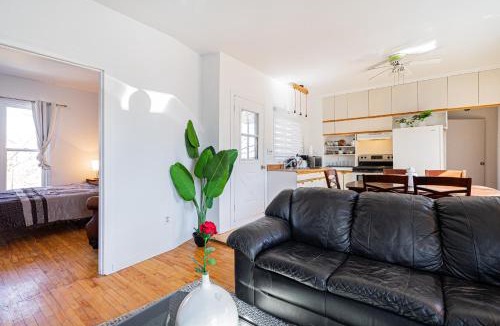 Hochelaga Apartment | Hello Montréal For 8