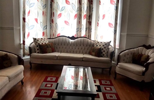 New Westminster House | Heritage look 3 BR w/2 BA house w/Backyard & Deck