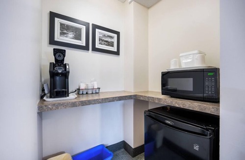 Enfield Hotel | HFX Airport Hotel