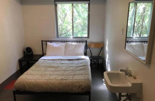 Whyte ave Hostel | HI Edmonton - Hostel