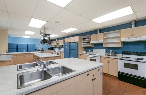 Downtown Kelowna Hostel | HI Kelowna Hostel