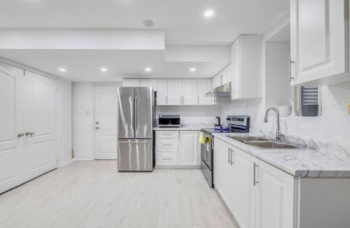 Halton Regional Municipality Apartment | Hidden Gem: Spacious Basement