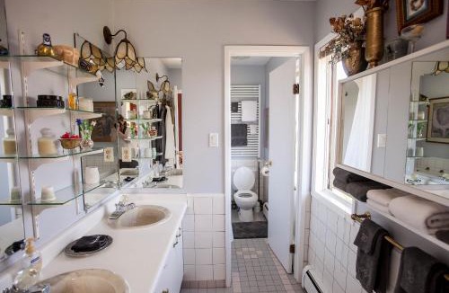 Whitehorse Bed & Breakfast | Hidden Valley Bed and Breakfast