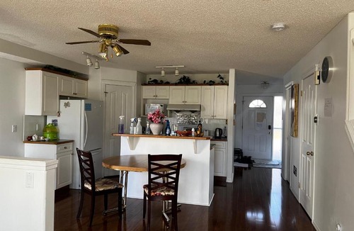 Hidden Valley House | hidden valley new basement suite with private bathroom!