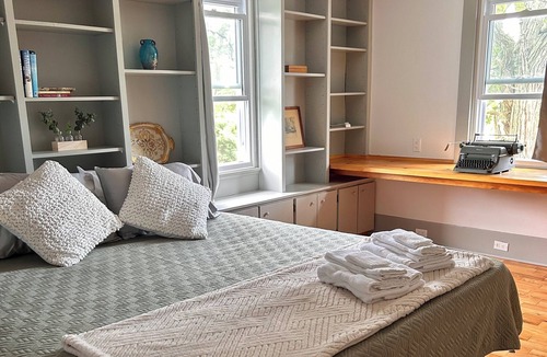 Wellington House | Hillier Haven - On the Wine Trail