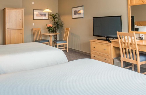 Salmon Arm Hotel | Hilltop Inn - Salmon Arm