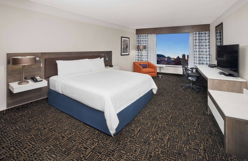 Quartier des Spectacles Hotel | Hilton Garden Inn Montréal Centre-ville