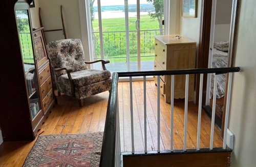Clyde River House | Historic 4-bedroom farm and vineyard on 100 acres with waterfront