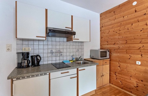 Kelchsau Apartment | Holiday Apartment "Schwüwong - Apartment 02" with Mountain View, Shared Terrace and Wi-Fi
