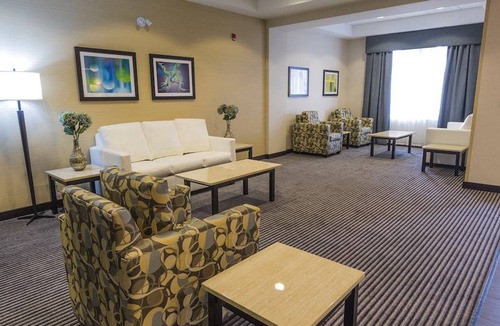 Thunder Bay Hotel | Holiday Inn Express Thunder Bay, an IHG Hotel