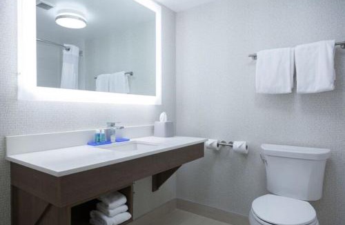 Charlottetown Hotel | Holiday Inn Express Hotel & Suites Charlottetown by IHG