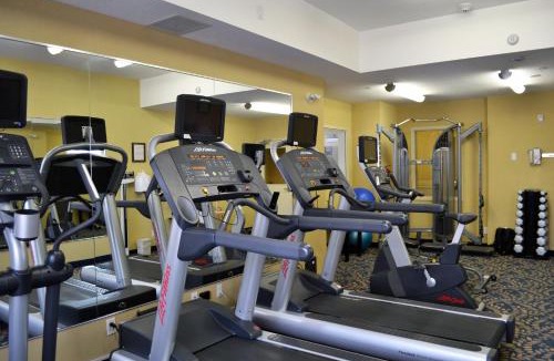 Edson Hotel | Holiday Inn Express Hotel & Suites Edson by IHG