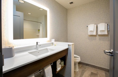 South Lethbridge Hotel | Holiday Inn Express - Lethbridge Southeast by IHG