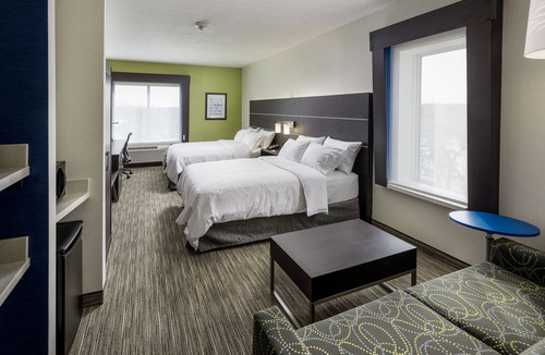 Saskatoon Hotel | Holiday Inn Express & Suites Saskatoon East - University by IHG