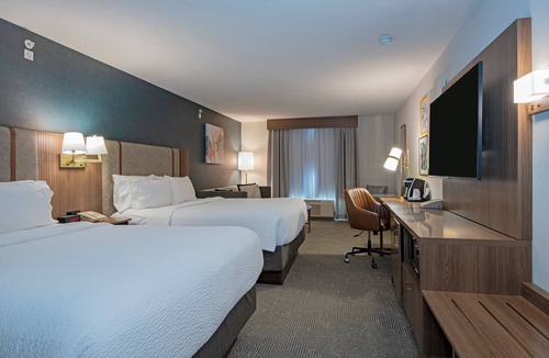 Kamloops Hotel | Holiday Inn Hotel & Suites Kamloops by IHG
