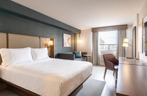 Downtown Winnipeg Hotel | Holiday Inn & Suites Winnipeg Downtown by IHG
