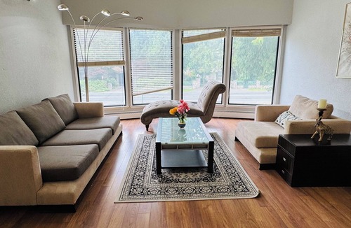 Delta House | Home away home. Enjoy your vacations with your loved ones at this beautiful home