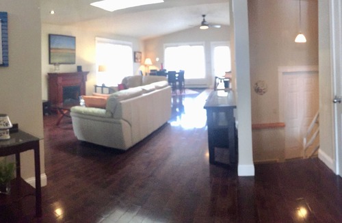 Charlottetown House | Home on Edinburgh with 4 Bedrooms and 3 full Bathrooms