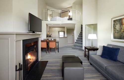 Mont-Tremblant Pedestrian Village Resort | Homewood Suites by Hilton Mont-Tremblant Resort
