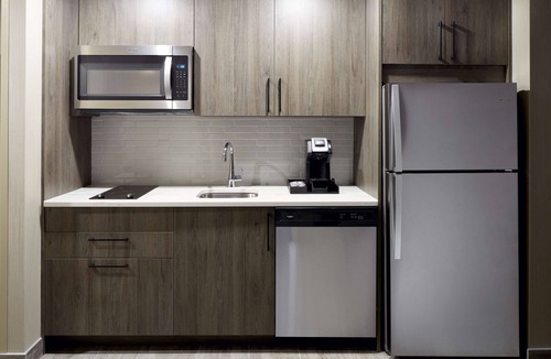 Cote-Des-Neiges—Notre-Dame-De-Grace Hotel | Homewood Suites by Hilton Montreal Midtown, Quebec, Canada