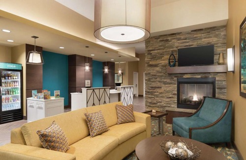 East Village Hotel | Homewood Suites by Hilton Calgary Downtown