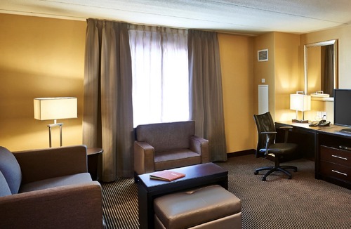 Central Hamilton Hotel | Homewood Suites by Hilton Hamilton