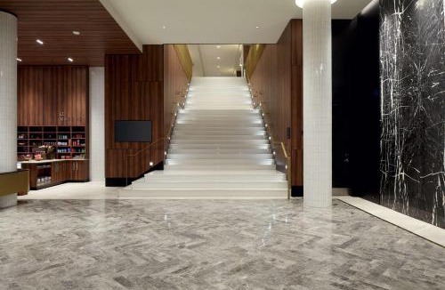 Cote-Des-Neiges—Notre-Dame-De-Grace Hotel | Homewood Suites By Hilton Montreal Midtown