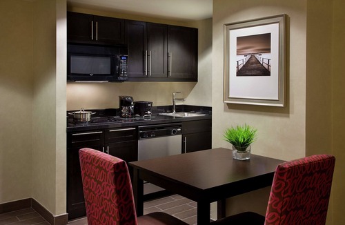 Vaughan Hotel | Homewood Suites by Hilton Toronto Vaughan