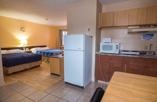 St. Albert Hotel | Horizon Motel