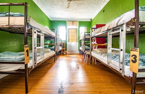 Quartier des Spectacles Hostel | Hostel ∙ 8 guests