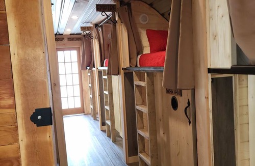 East Kootenay Hostel | Hostel ∙ 8 guests