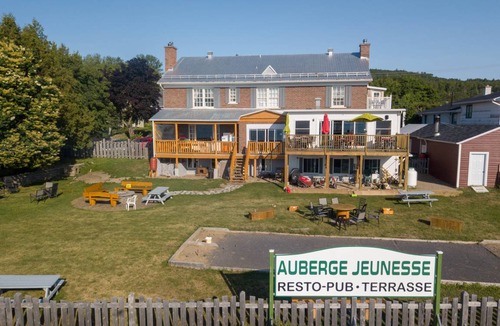 La Malbaie Hostel | Hostel ∙ 8 guests