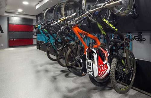 Whistler Village Hostel | Hostel ∙ 8 guests