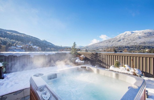 Whistler Village Hotel | Hotel ∙ 1 bedroom ∙ 4 guests