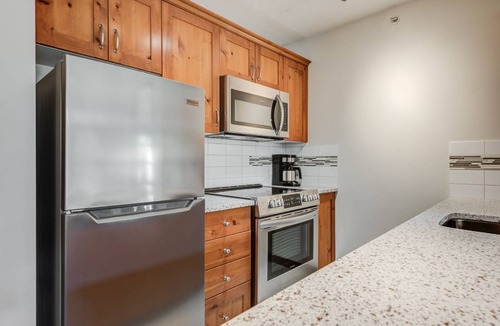 Upper Village Hotel | Hotel ∙ 2 bedrooms ∙ 6 guests