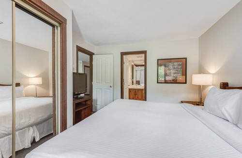 Upper Village Hotel | Hotel ∙ 2 bedrooms ∙ 6 guests