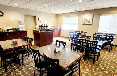 Red Deer Hotel | Hotel ∙ 4 guests