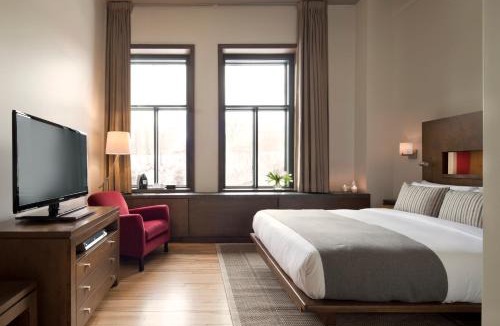 Lower Town Hotel | Hotel 71 by Preferred Hotels & Resorts