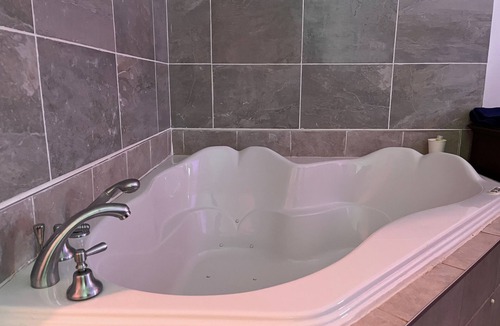 Cowansville Hotel | Hotel Cowansville