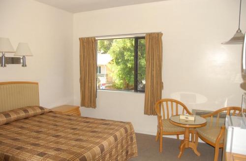 Lillooet Hotel | Hotel Deoro
