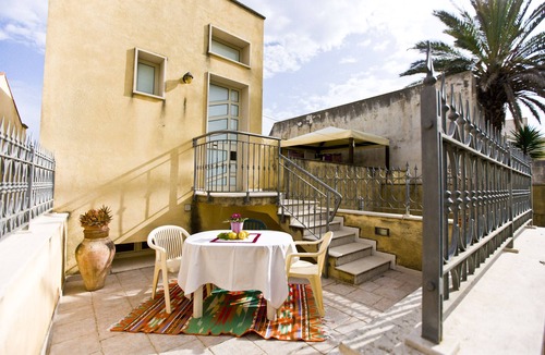 Paparella Hotel | Hotel History