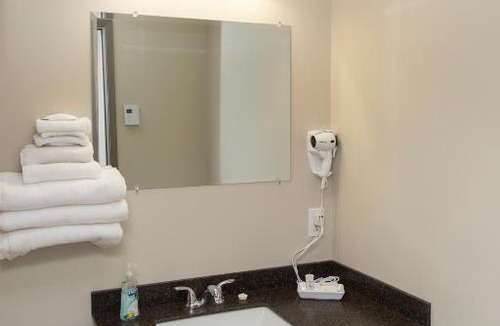 Grand Falls - Windsor Hotel | Hotel Robin Hood