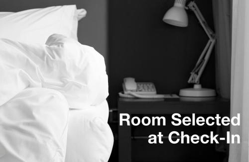 Mercier-Hochelaga-Maisonneuve Hotel | Hotel Universel Montréal