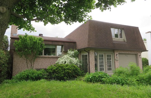 Saint-Bruno-de-Montarville House | house in the suburbs of Montreal, terrace | patio, near Parc St-Bruno