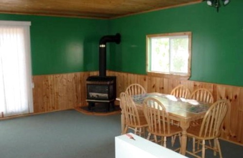 Madawaska House | House ∙ 1 bedroom ∙ 6 guests