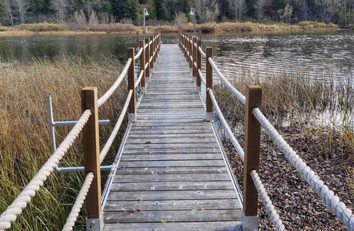 Stanstead Township House | House directly on the lake front