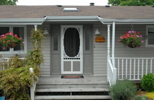 Howe Island Cottage | "Howe Beautiful" Howe Island on the Bateau Channel , In the Thousand Islands