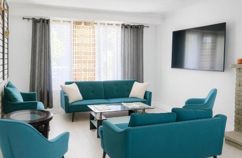 Richmond Hill Villa | Huge 5BR Home Comfort, Style & Space for Everyone!